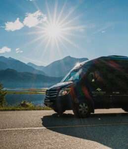 Airport shuttle from Kelowna airport to Revelstoke